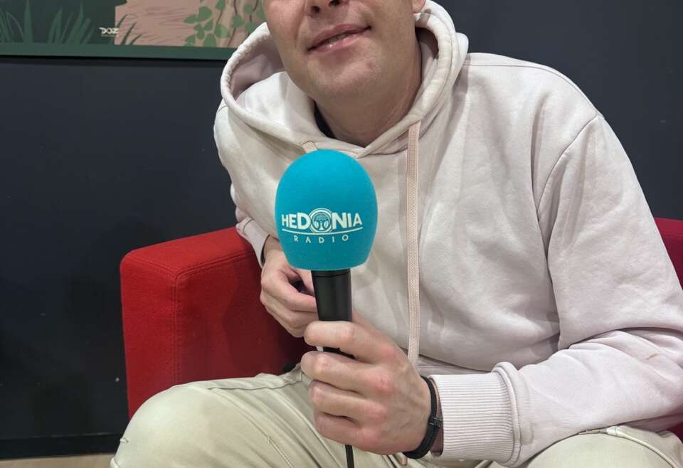 Mickael Denis sans maquillage avant de devenir Denise