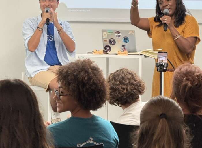 Patience Priso, Productrice directrice du programme ESRA Talents et Sohan Pascaud étudiant 3e année à l'ESRA